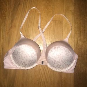 Victoria’s Secret bomb shell